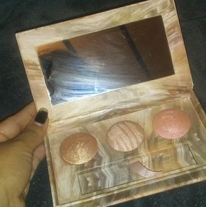 Urban Decay Naked Illuminated Trio
